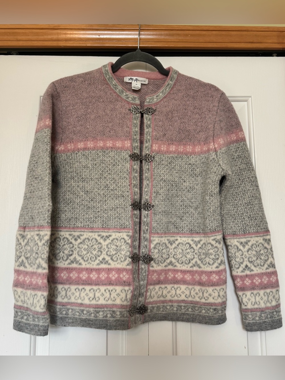 VTG Susan Bristol Pink Nordic Fair Isle Wool Cardigan Ornate Metal Clasps